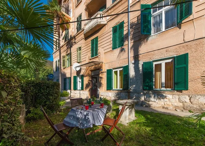 Emillia By Interhome アパート